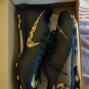 Nike cleats  new in box